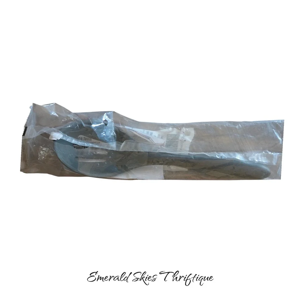 Pampered Chef 100685 Silicone Slotted Spoon new in package, free shipping